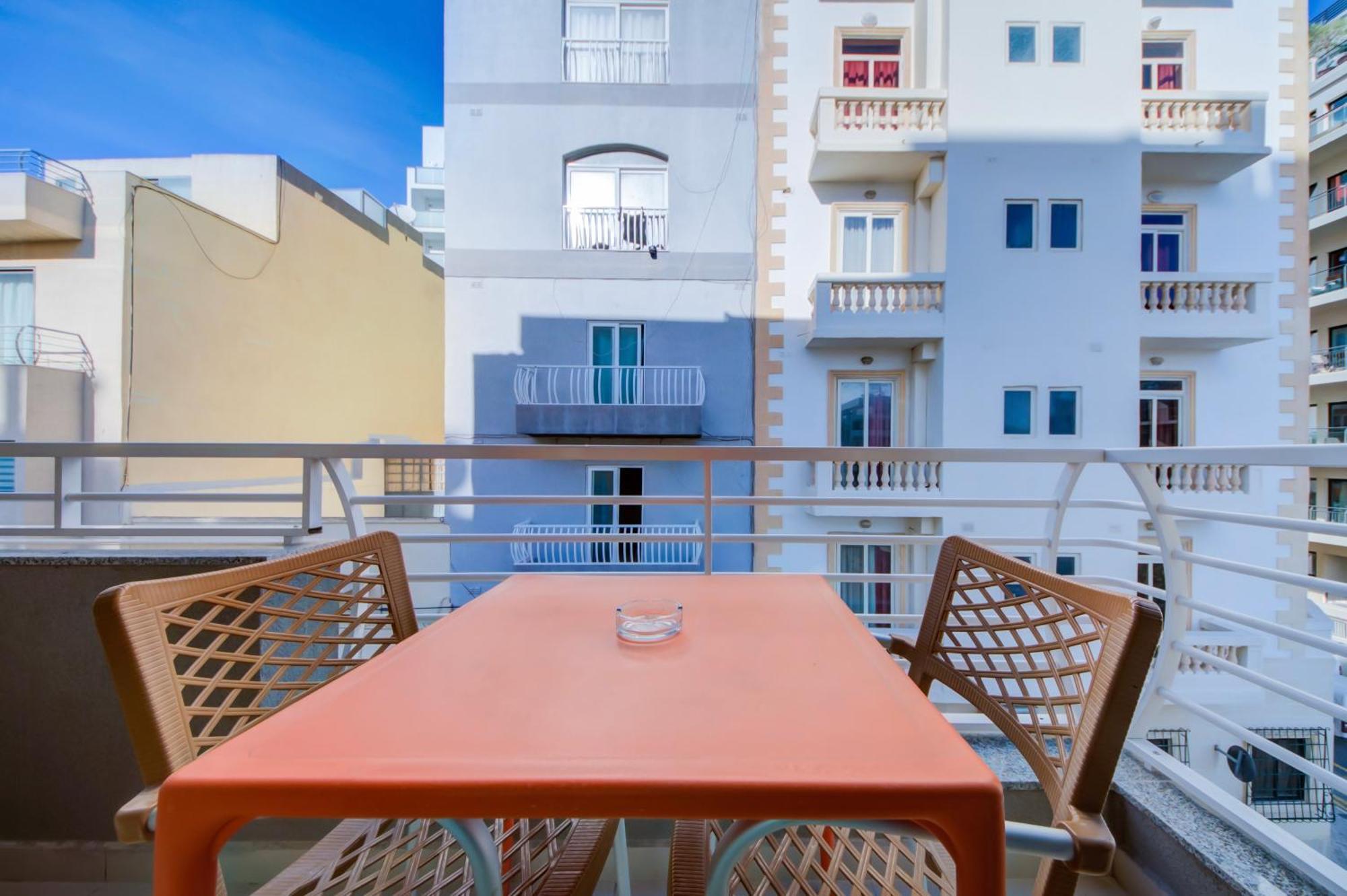 Stylish 2Br Apt With Balconies In St Julians, Paceville - Apt 6 By Vaganza St. Julian's Zewnętrze zdjęcie