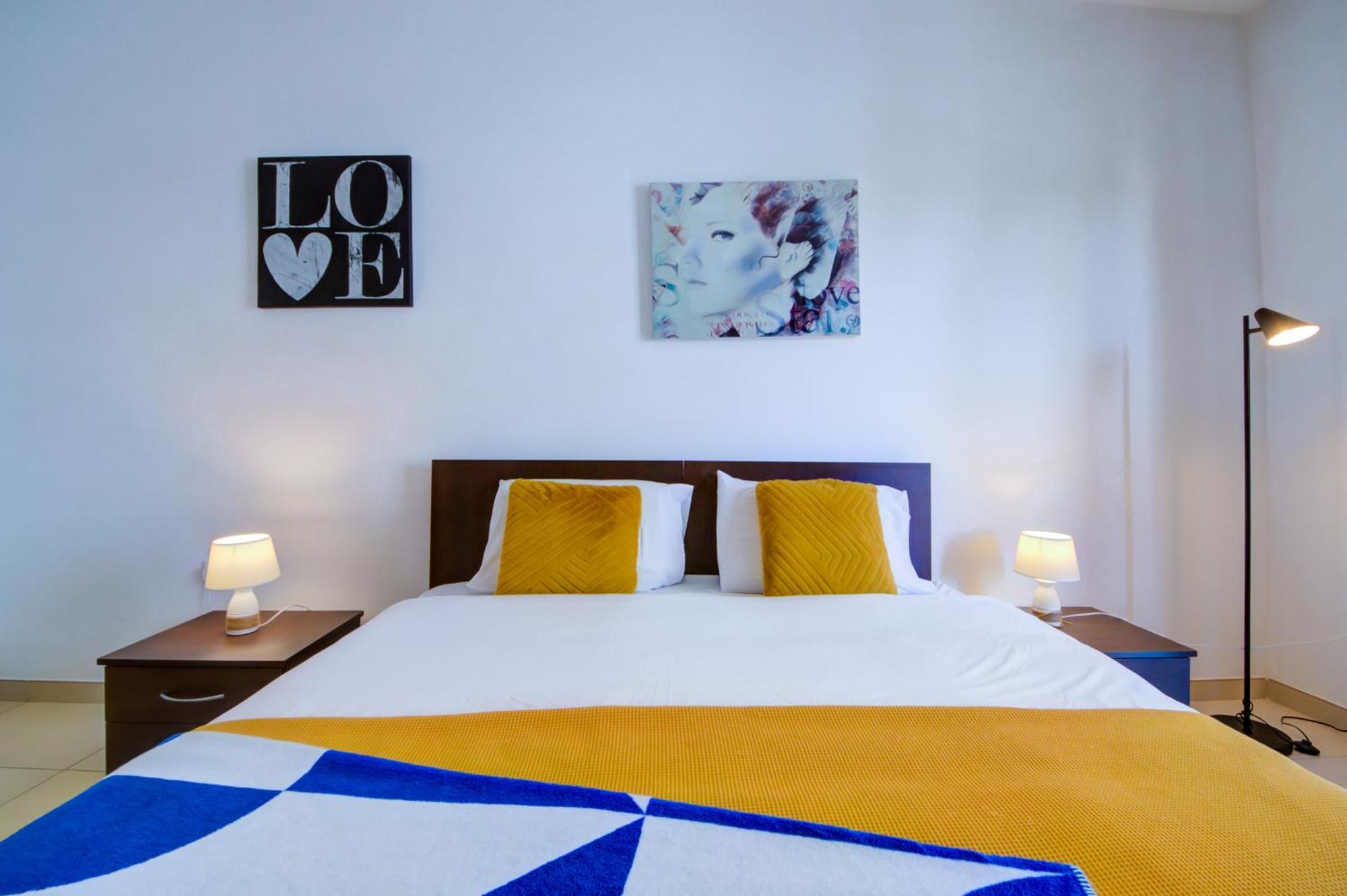 Stylish 2Br Apt With Balconies In St Julians, Paceville - Apt 6 By Vaganza St. Julian's Zewnętrze zdjęcie